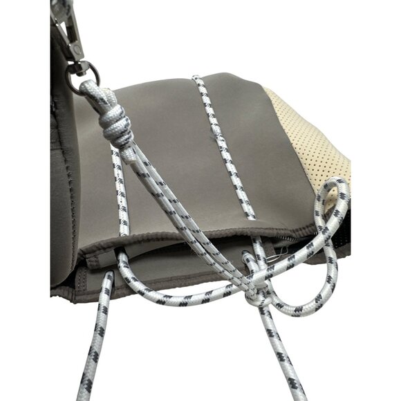 Jen & Co Neoprene Tote Bag With Leopard & Stripe Design - Picture 12 of 13